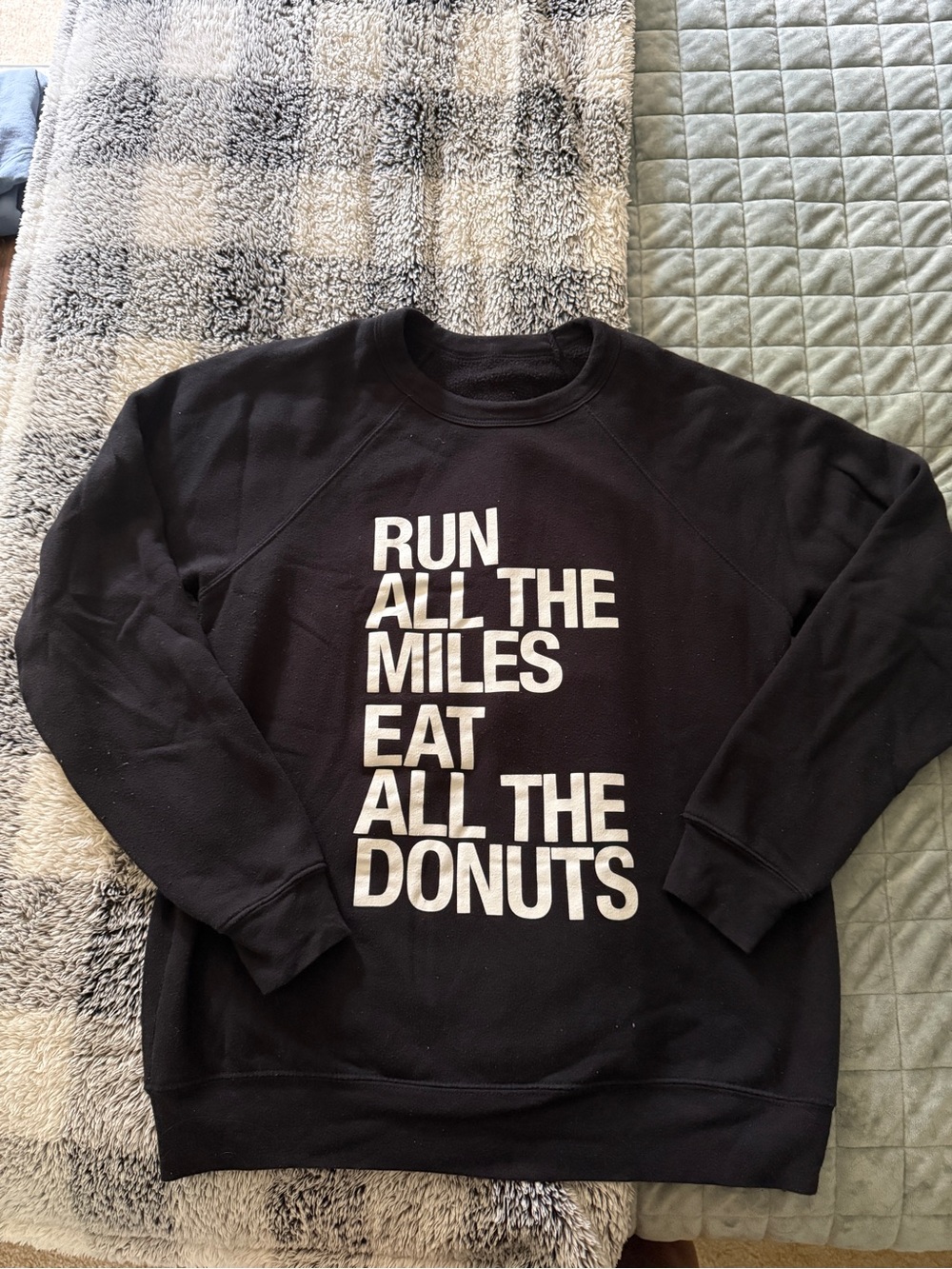 Sweatshirt women's medium Sarah Marie Running Co Donuts